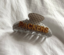 GAMEDAY TEAM CLAW CLIP ACCESSORY: GO BUCKS - WHITE POLKA DOT